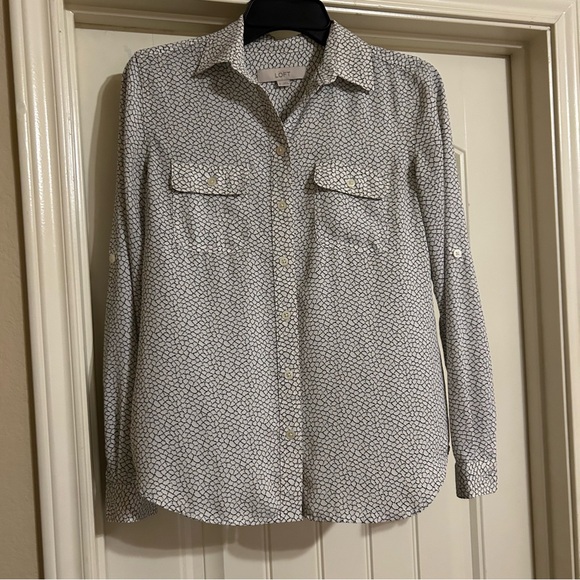 Loft Longsleeve Button Down Blouse Size XS - Picture 2 of 10